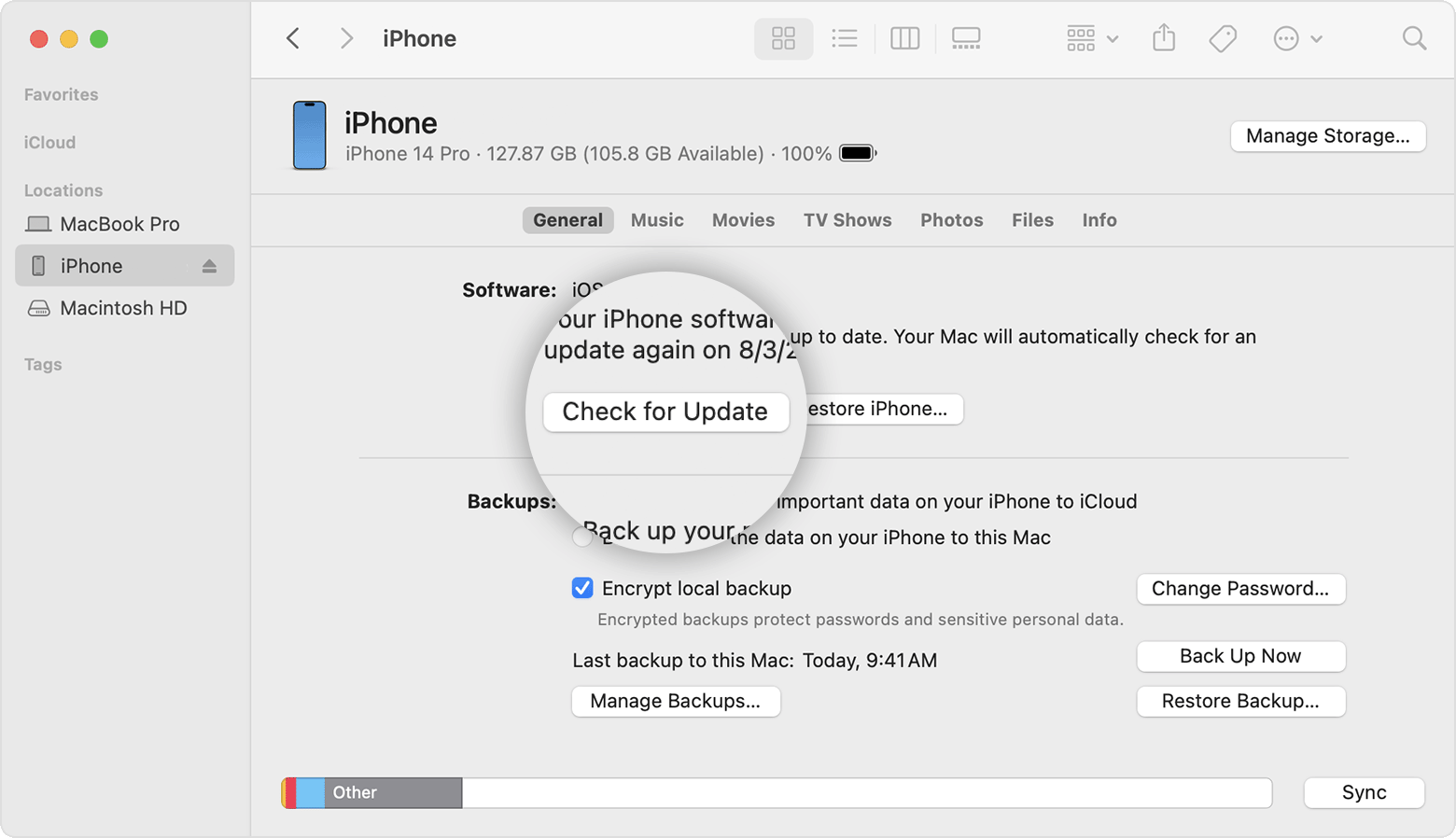 Екран на Mac, който показва как да използвате Finder (Търсач), за да проверите мястото за съхранение на вашето устройство с iOS