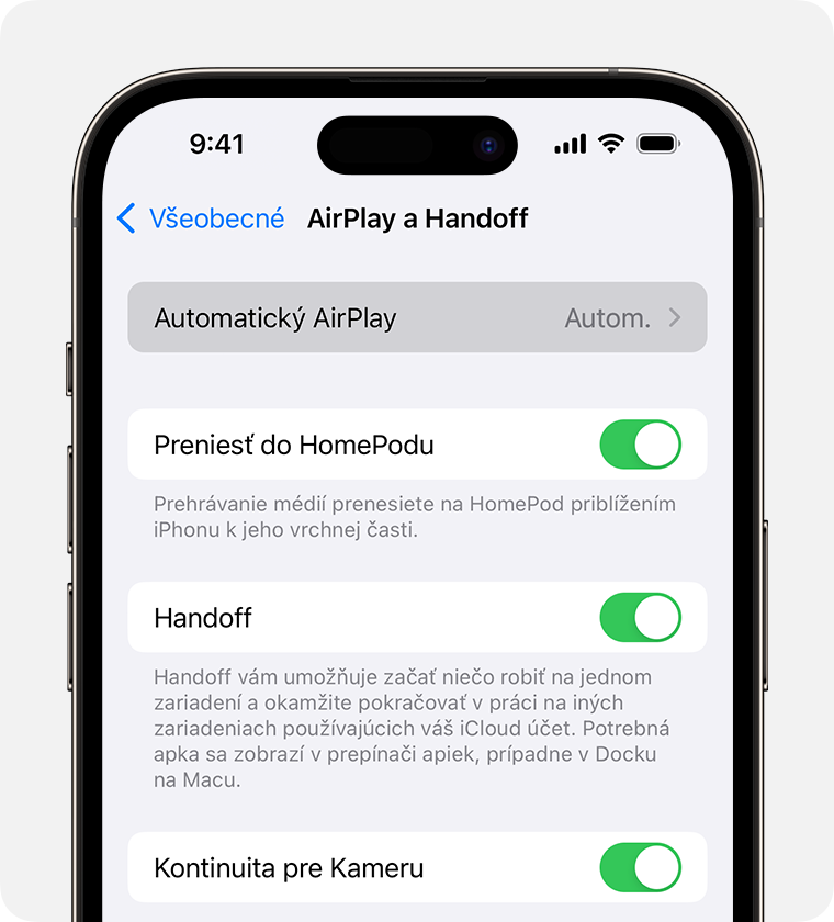 Obrazovka AirPlay a Handoff na iPhone s vybranou možnosťou Automaticky pre položku Automatický AirPlay
