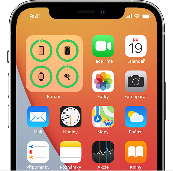 Snímek obrazovky iOS s widgetem Baterie na ploše. 