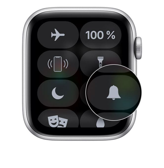 Ovládací centrum na Apple Watch s indikací tichého režimu.