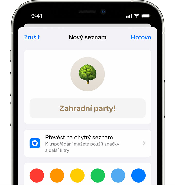 iPhone zobrazující obrazovku Nová připomínka. Pod názvem připomínky, Zahradní party, je tlačítko s názvem Převést na chytrý seznam.