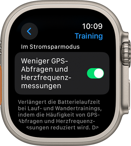Bildschirm mit den Trainingseinstellungen auf der Apple Watch mit der Einstellung „Weniger GPS-Abfragen und Herzfrequenzmessungen“