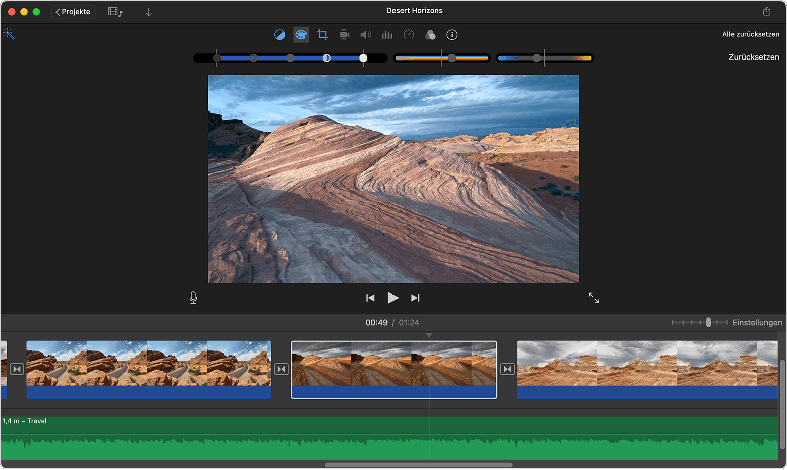 iMovie-Projektfenster auf dem Mac mit angezeigten Steuerelementen für die Farbkorrektur