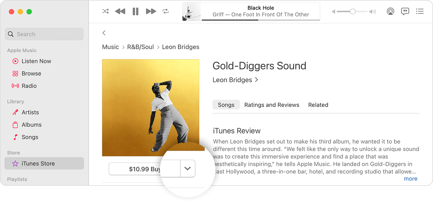 „iTunes Store“ „Apple Music“ programoje, kurioje šalia kainos rodomas rodyklės mygtukas