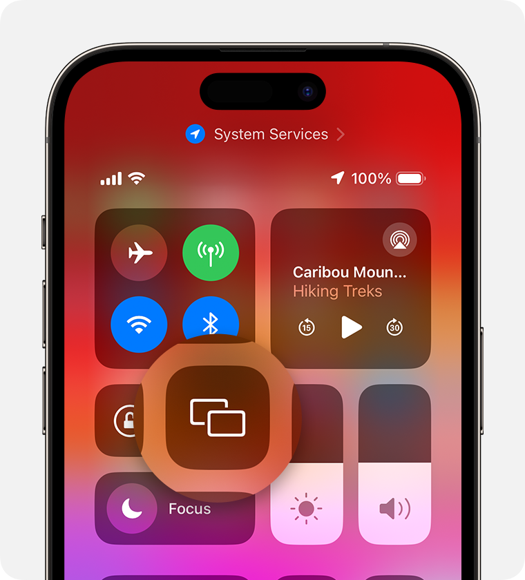 The Screen Mirroring button appears highlighted among the Control Center modules