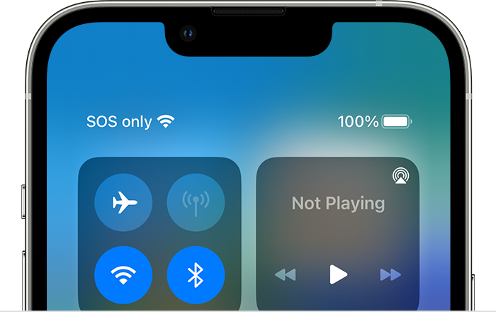Horní část iPhonu s textem „Jen SOS“ na stavovém řádku