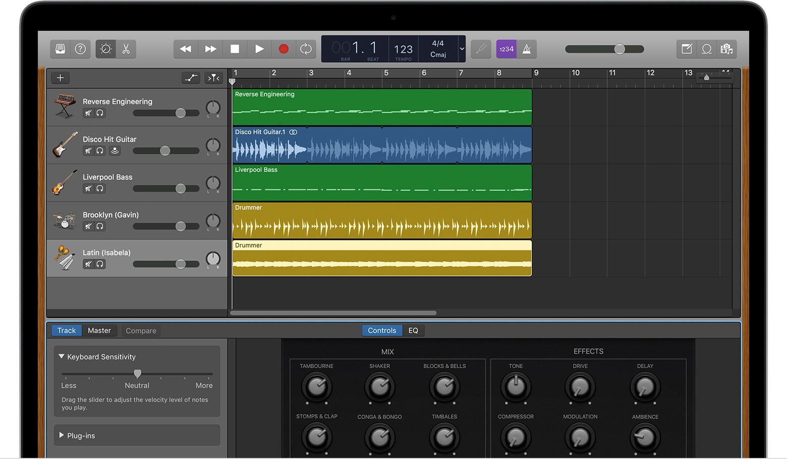 garage band 10.2 for mac track volume control