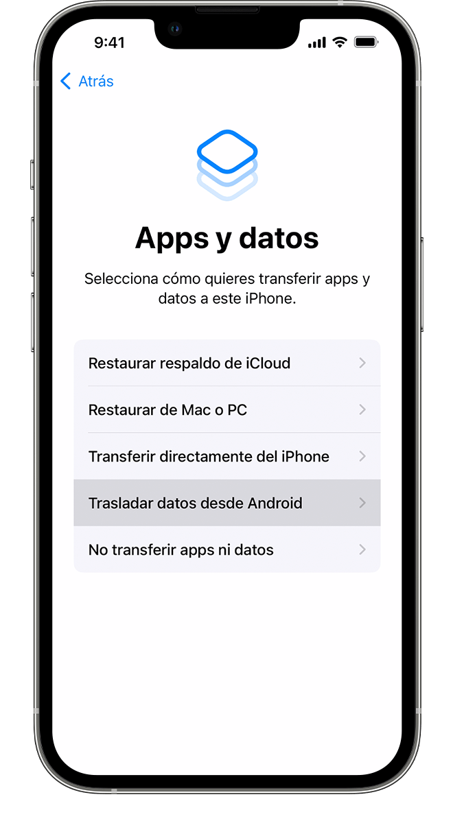 Un nuevo iPhone en el que se muestra la pantalla Apps y datos, donde eliges cómo quieres transferir tus datos. La opción Trasladar datos desde Android está seleccionada.