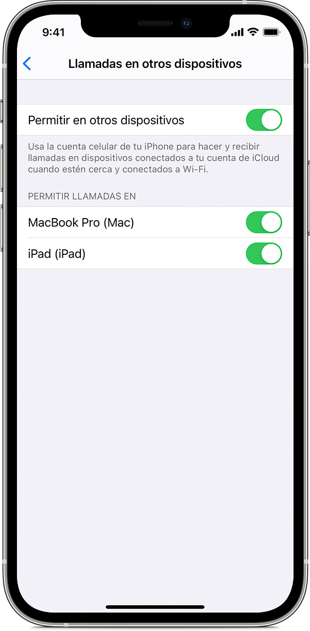 Un iPhone que muestra la pantalla En otros dispositivos. Las opciones Permitir en otros dispositivos y permitir llamadas en el iPad de John y el MacBook Pro de John están activadas.