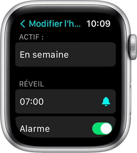 Un écran Apple Watch affichant les options permettant de modifier un horaire de sommeil complet