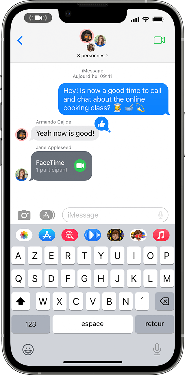 Un iPhone montrant comment rejoindre un appel FaceTime à partir d’un message de groupe