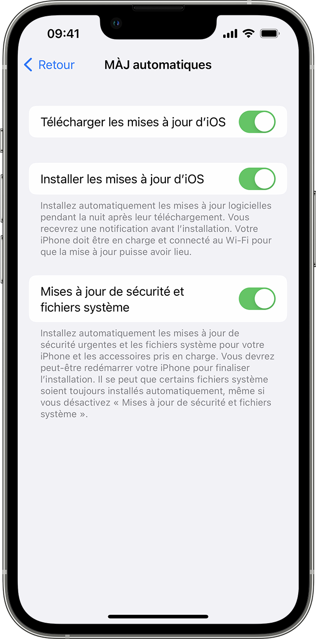 L’app Réglages sur iPhone affichant les options permettant de mettre automatiquement à jour votre appareil.