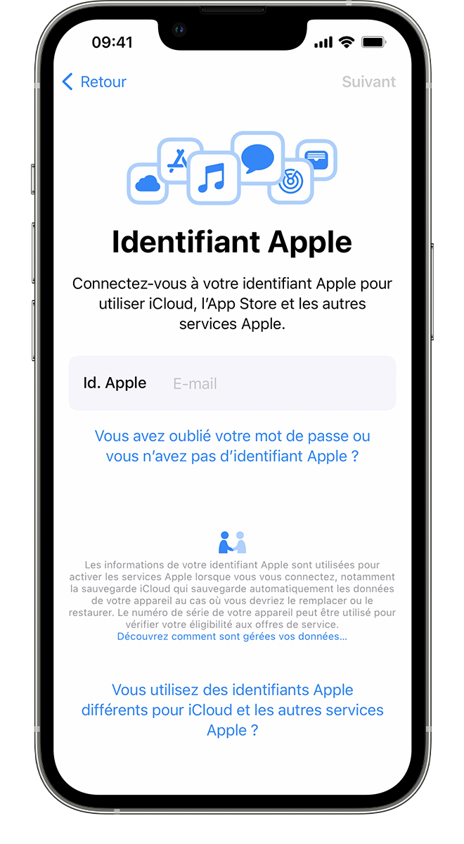 Nouvel iPhone affichant l’écran Identifiant Apple, où vous pouvez vous connecter avec votre identifiant Apple et votre mot de passe.