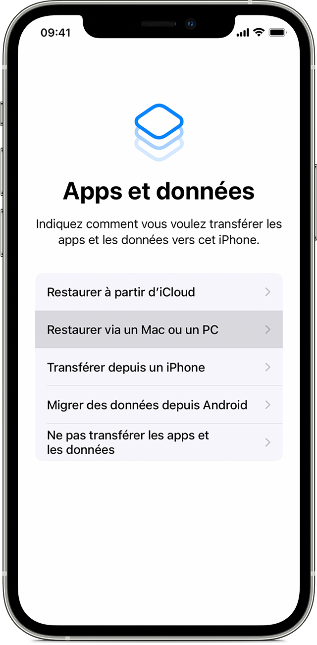 Un iPhone affichant l’écran Apps et données avec l’option « Restaurer via un Mac ou un PC » sélectionnée.