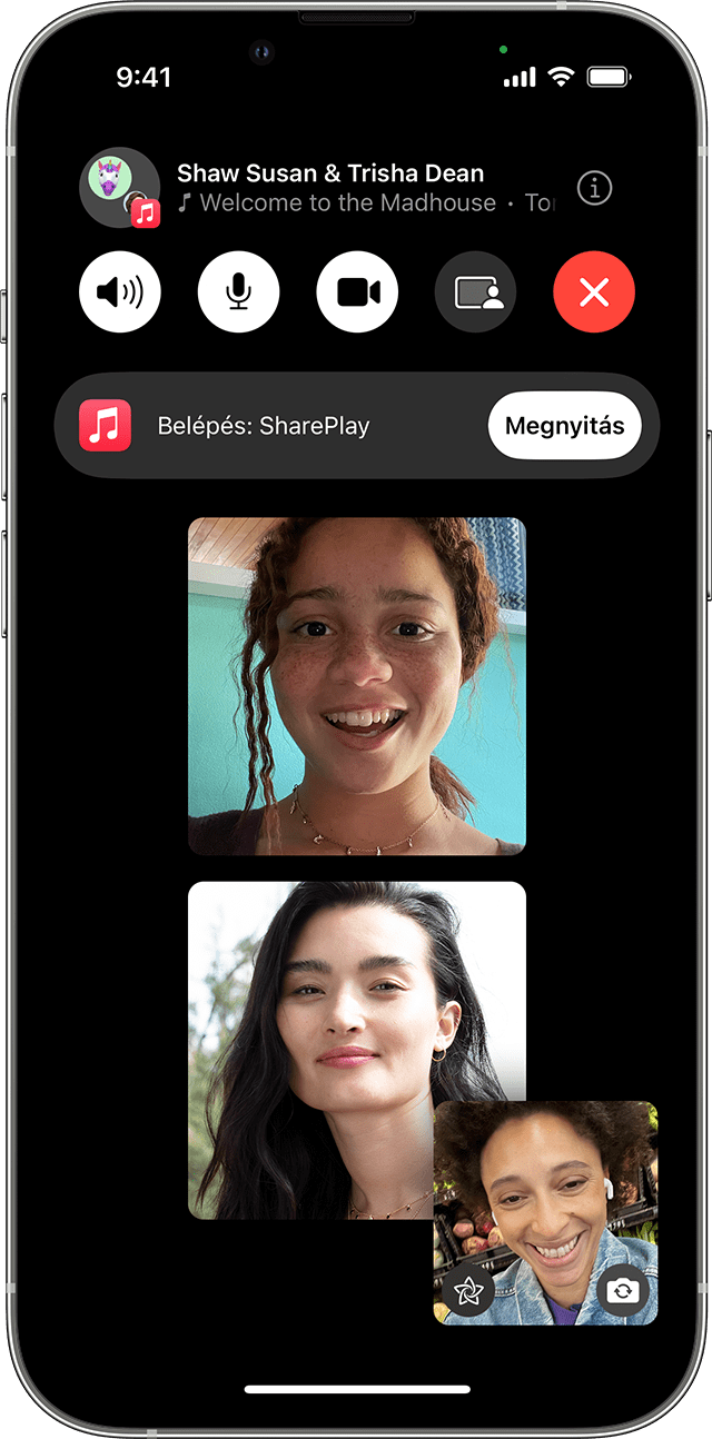 Egy iPhone-on a Csatlakozás a SharePlayhez szöveg látható a FaceTime-hívásban.