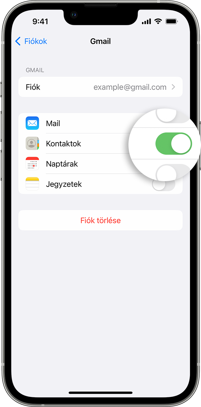 Egy iPhone képernyőjén az látható, hogy a Kontaktok hogyan kapcsolható be a Gmail-fióknál