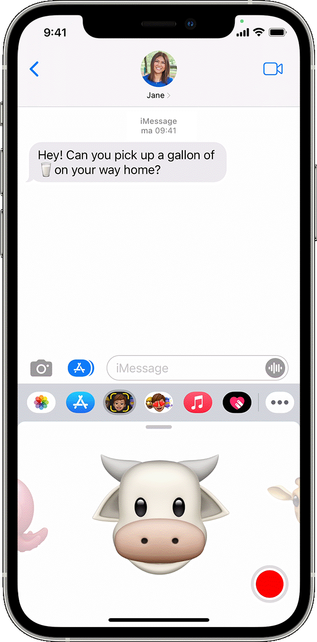 iPhone, amely bemutatja az animált Memojik használatát