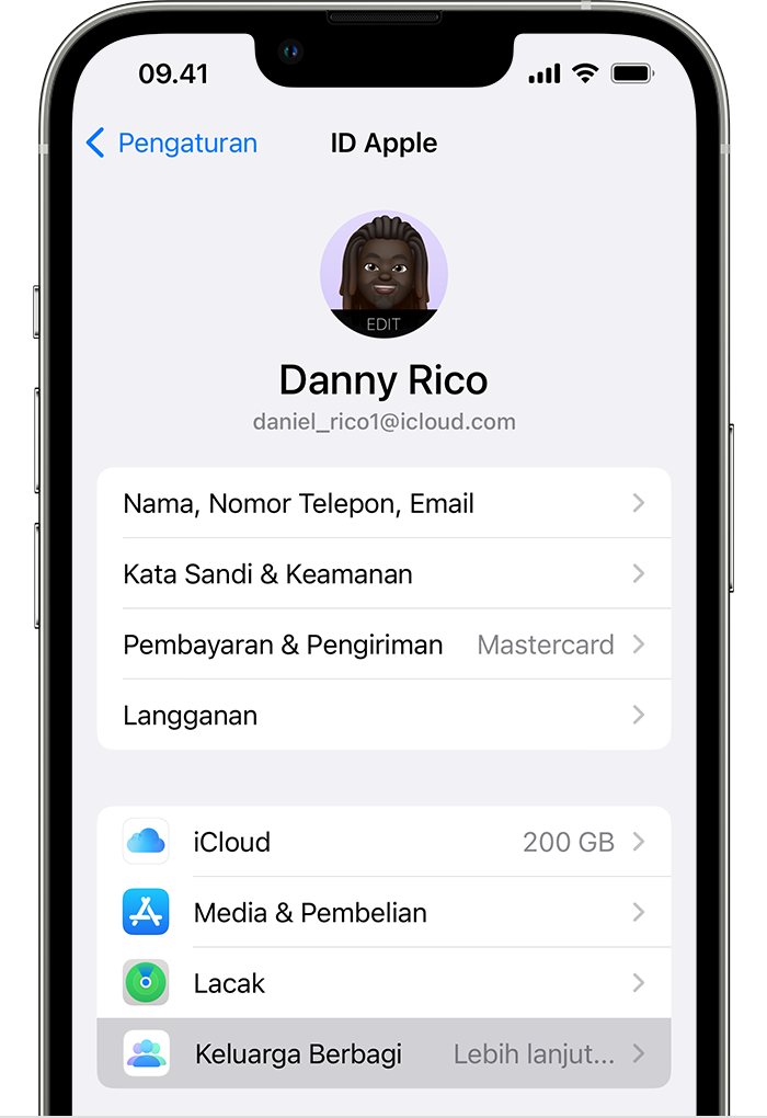Keluarga Berbagi tercantum di bagian kedua, di bawah Lacak.