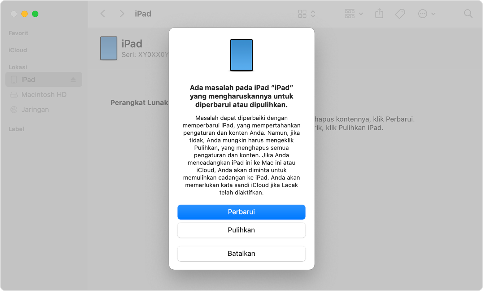 Jendela Finder menampilkan perintah berisi pilihan untuk memperbarui atau memulihkan iPad. Pembaruan dipilih.