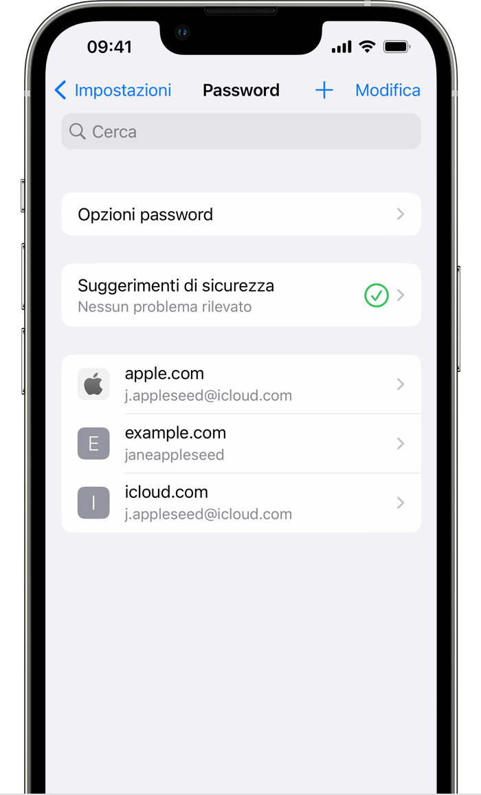 Visualizza i suggerimenti di sicurezza e le password o le passkey salvate in iOS 16 tramite Impostazioni > Password.