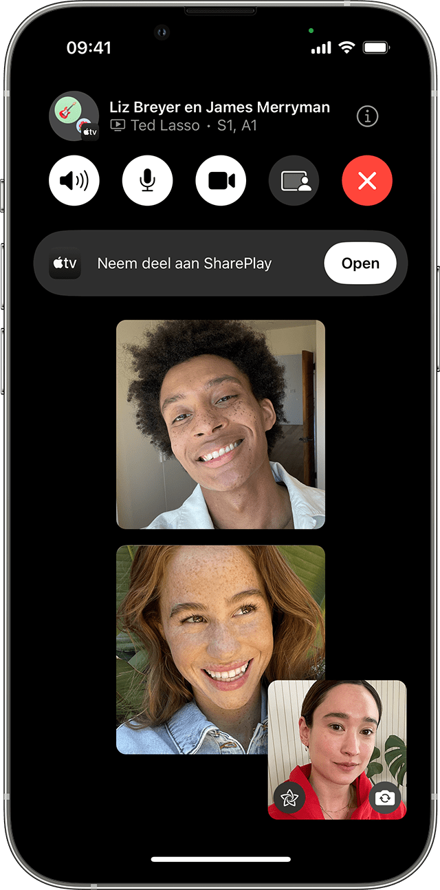 Schermafbeelding van een FaceTime-gesprek in iOS met drie personen en de optie om deel te nemen aan SharePlay. 