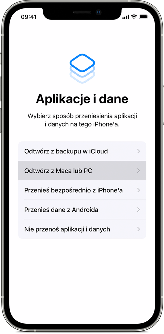 iPhone wyświetlający ekran Aplikacje i dane z zaznaczoną opcją Odtwórz z Maca lub PC