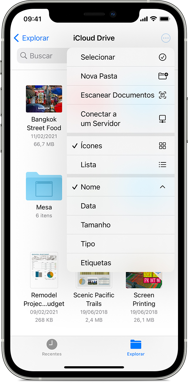 O botão Mais é selecionado no app Arquivos em um iPhone 12 Pro com opções como Selecionar e Nova Pasta no menu.