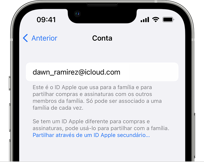 A opção Partilhar através de um ID Apple secundário está em texto azul.