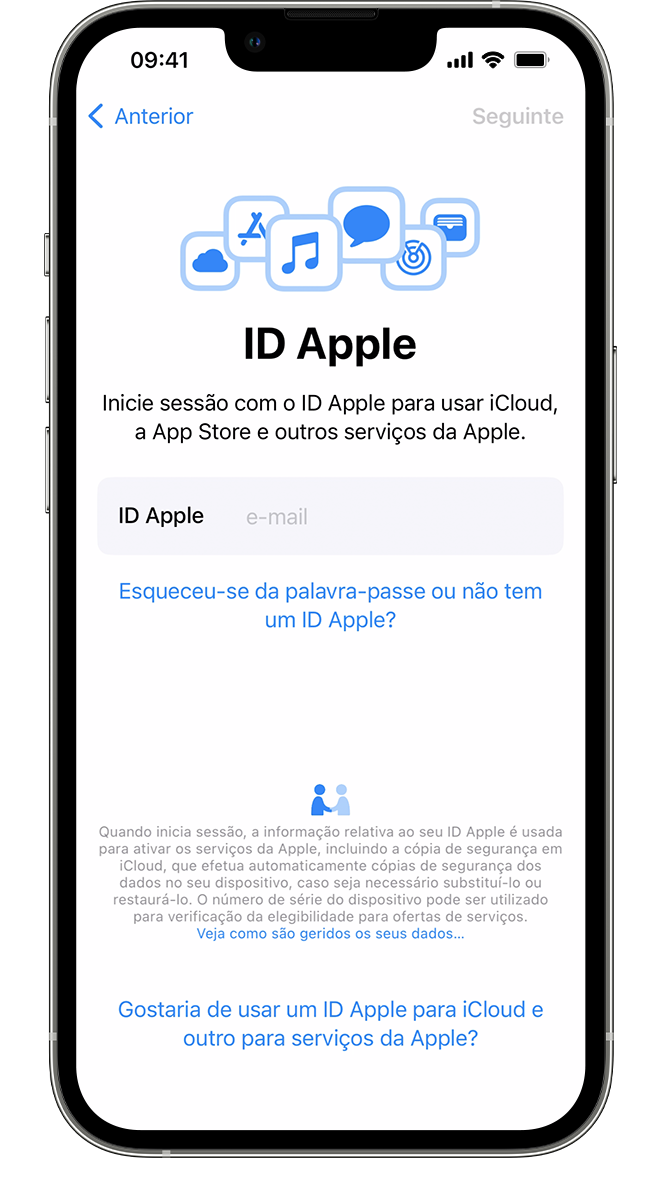 Um iPhone novo a mostrar o ecrã ID Apple, onde pode iniciar sessão com o seu ID Apple e palavra-passe.
