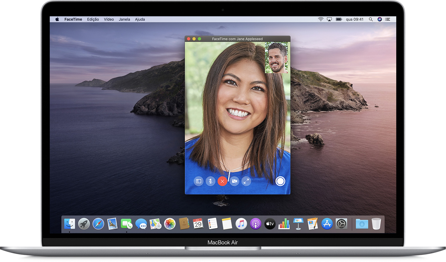 turn mac camera on for facetime