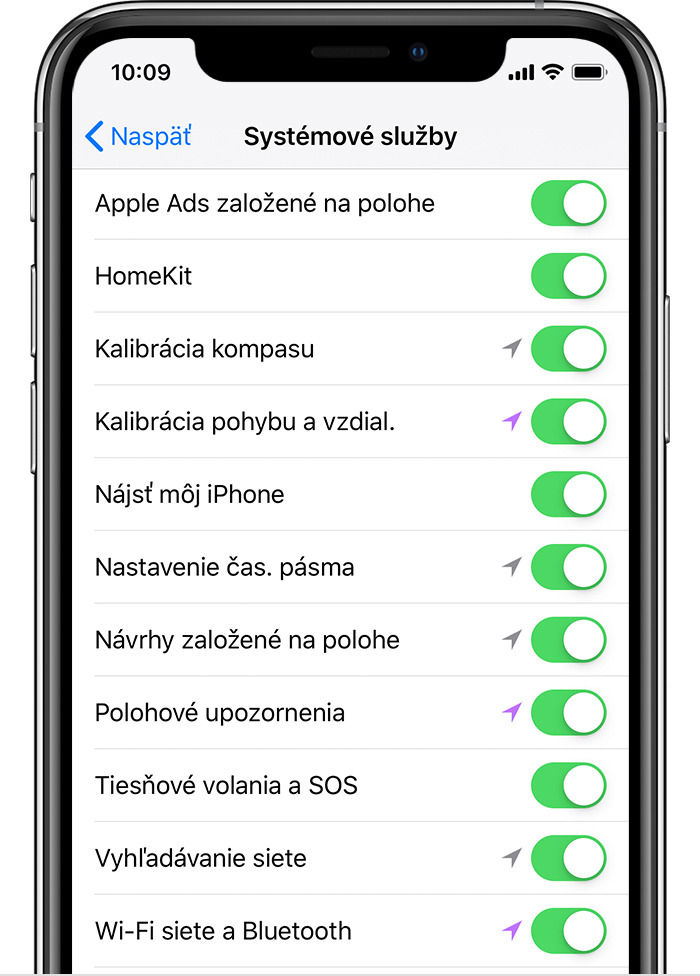 Obrazovka Systémové služby na iPhone.