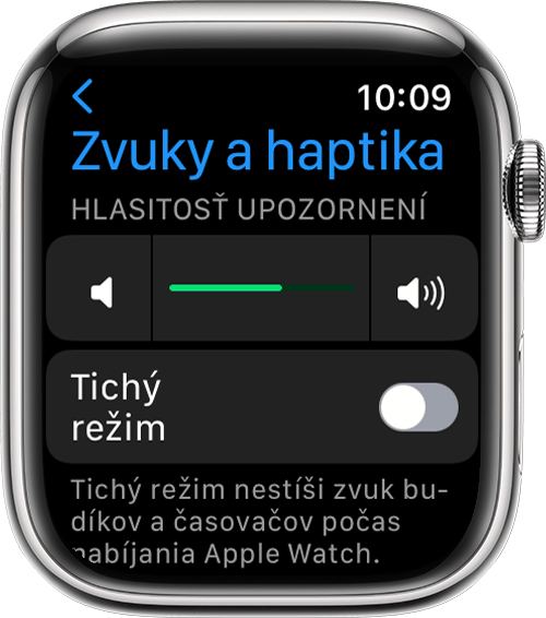 Hodinky Apple Watch so zobrazenou obrazovkou Zvuky a haptika v Nastaveniach