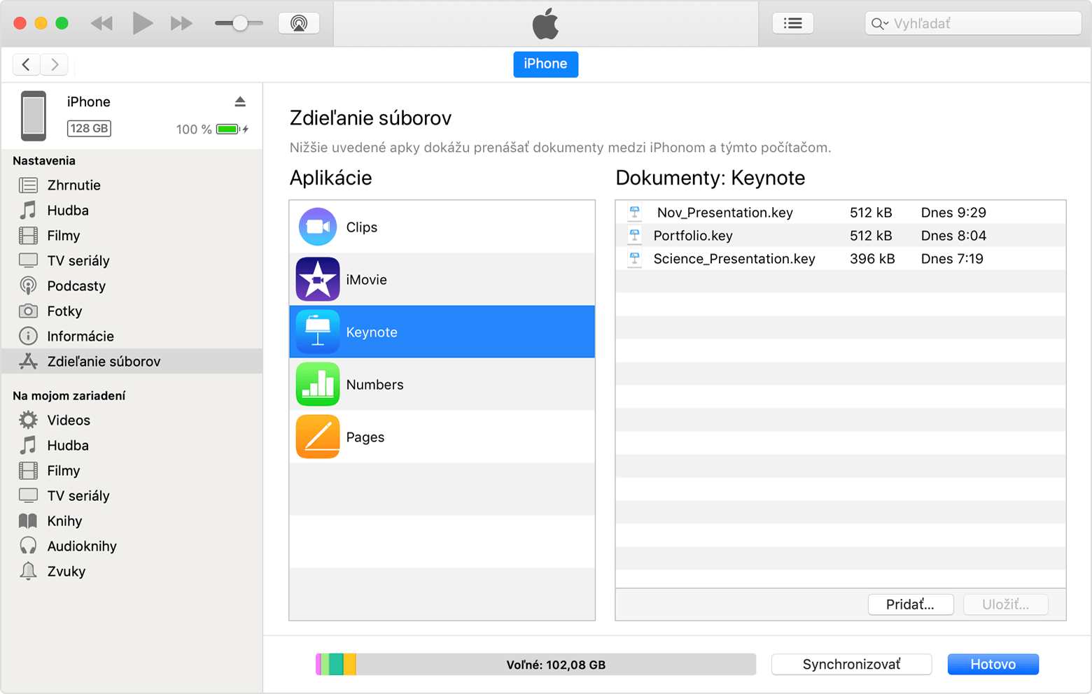 Okno iTunes s niekoľkými dokumentmi Keynote, ktoré možno zdieľať.