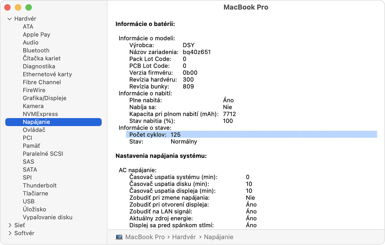 Okno Informácie o systéme notebooku MacBook Pro so zvýrazneným počtom nabíjacích cyklov batérie