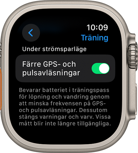 Skärmen Träningsinställningar på Apple Watch som visar inställningen Färre GPS- och pulsavläsningar
